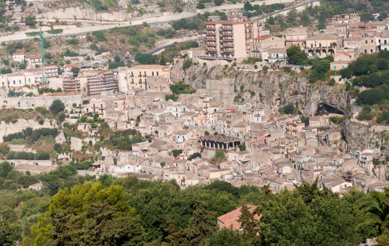 Casa Degli Avi Don Neli, Immersa Nella Natura Módica Exterior foto