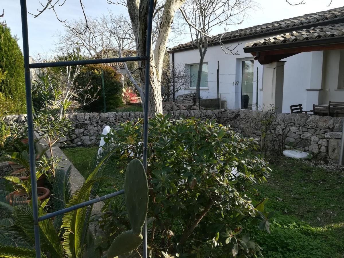 Casa Degli Avi Don Neli, Immersa Nella Natura Módica Exterior foto
